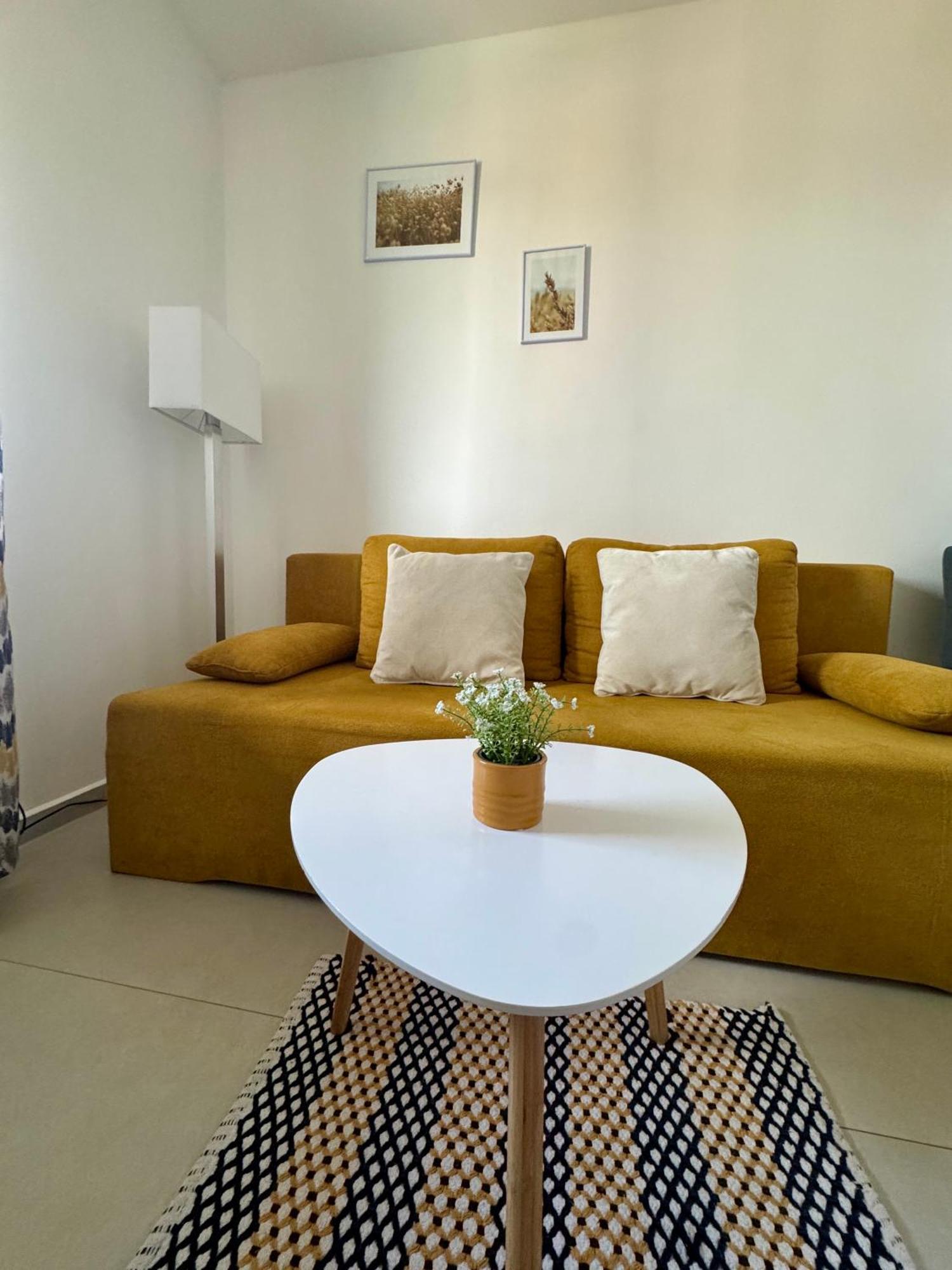 Apartmany Tamka Vrbov Exteriör bild